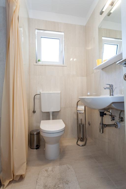 Beach Apartments Rafael Задар Екстериор снимка